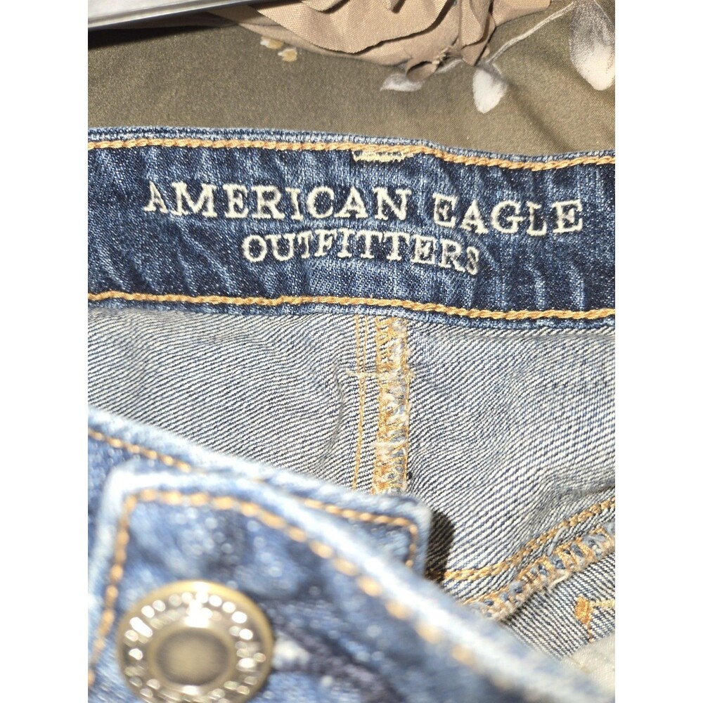 American Eagle Outfitters Women's Hi-Rise Festival Distressed Cut Off Shorts 18 - Picture 8 of 10